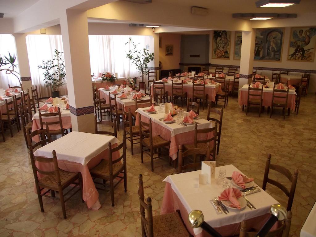 Hotel Ristorante Mosaici Piazza Armerina Kültér fotó