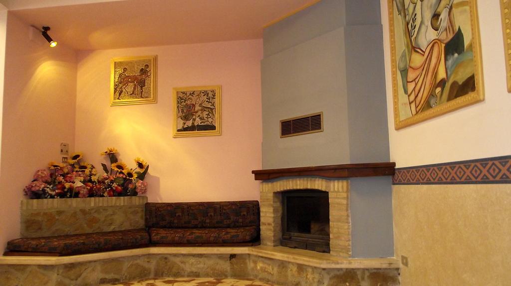 Hotel Ristorante Mosaici Piazza Armerina Kültér fotó