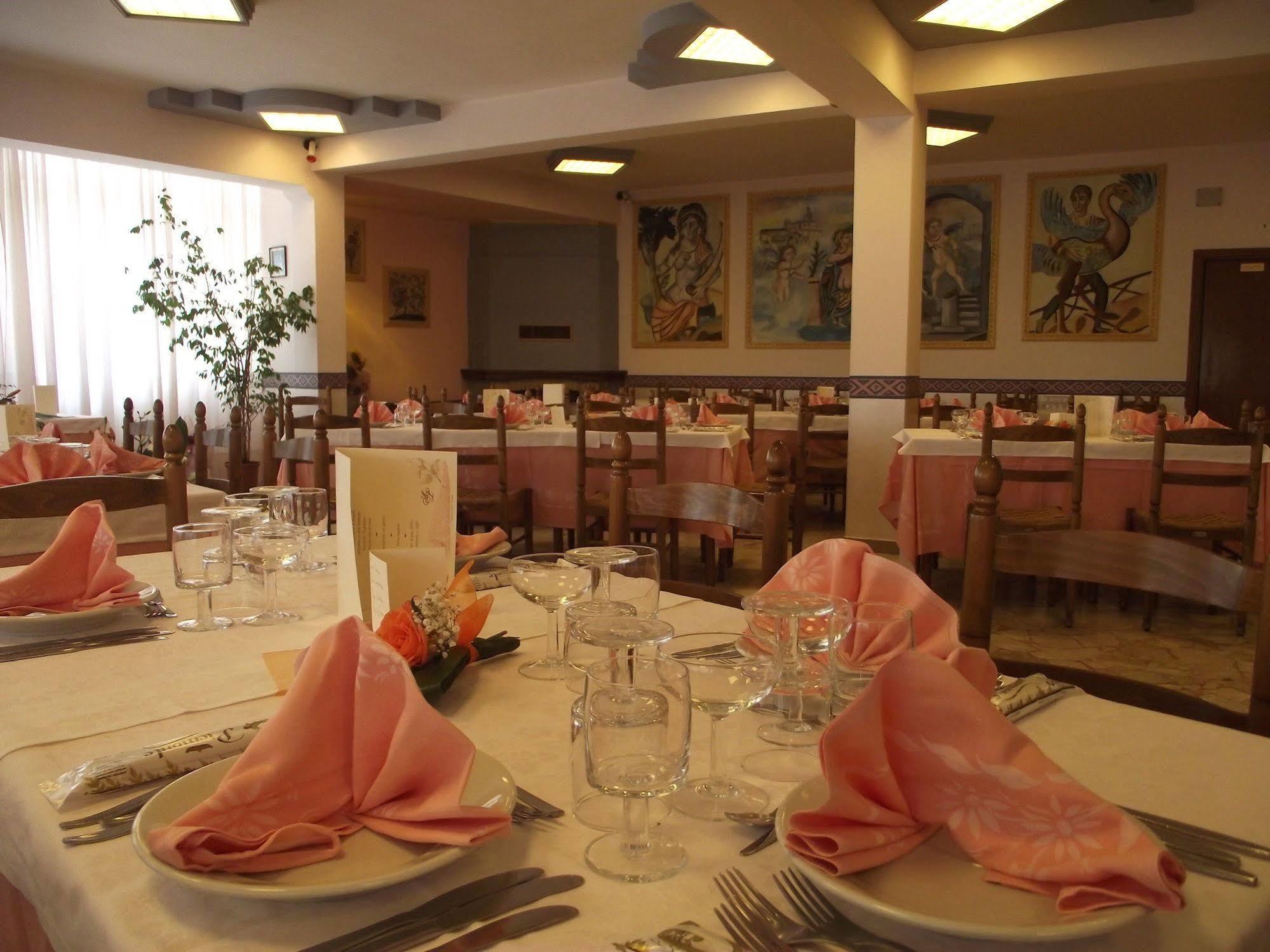 Hotel Ristorante Mosaici Piazza Armerina Kültér fotó